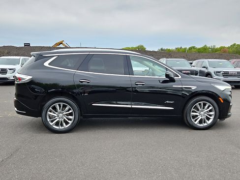 Certified 2023 Buick Enclave Avenir w/ Avenir Technology Package AWD/4WD image 7