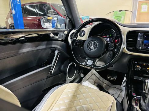 Used 2019 Volkswagen Beetle 2.0T Final Edition SEL FWD image 34