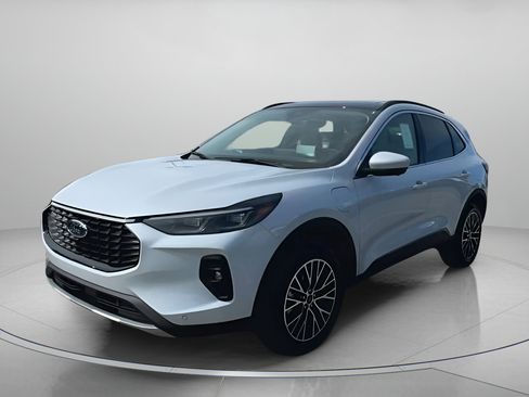 New 2026 Ford Escape PHEV w/ PHEV Premium Package image 11