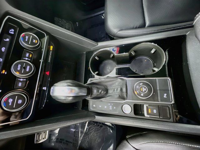 Used 2020 Volkswagen Atlas Cross Sport SEL R-Line w/ Cross Sport MDO Package AWD/4WD image 25