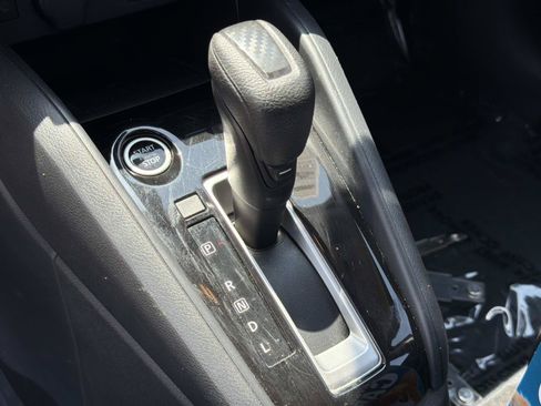 Used 2024 Nissan Versa SV FWD image 11