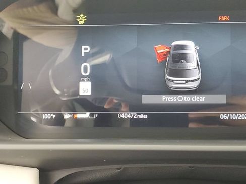Used 2025 Land Rover Discovery S AWD/4WD image 27