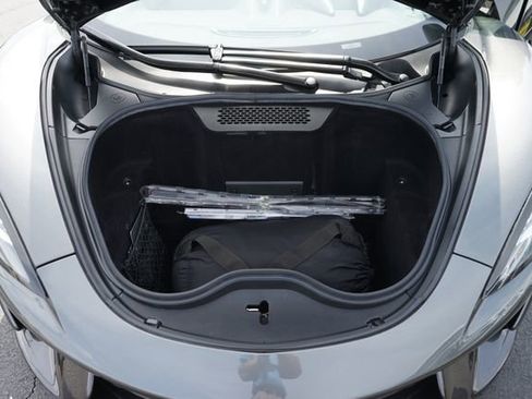 Used 2017 McLaren 570S RWD image 30