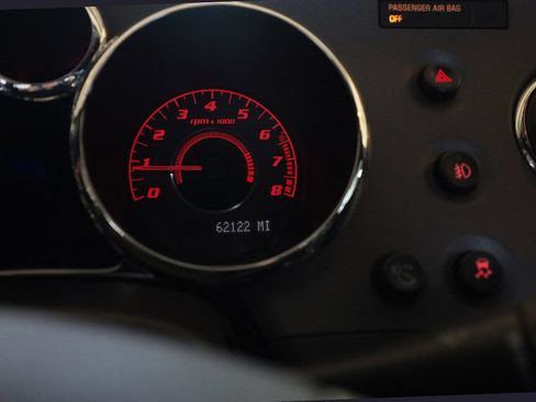 Used 2008 Pontiac Solstice GXP w/ Premium Package RWD image 12