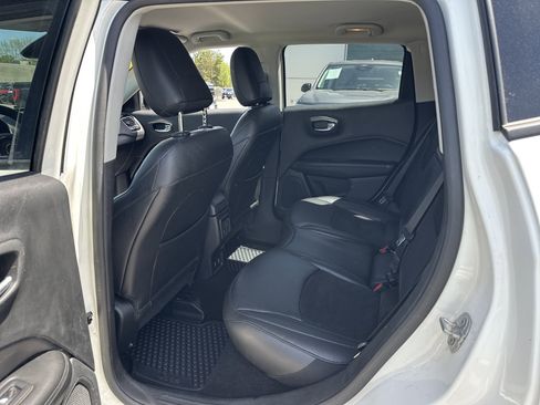 Used 2019 Jeep Compass Latitude AWD/4WD image 7
