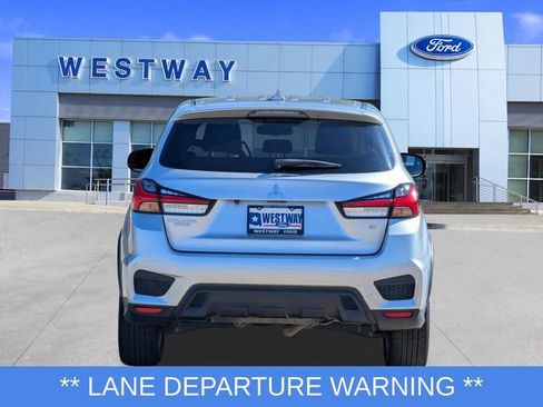 Used 2021 Mitsubishi Outlander Sport SE FWD image 4
