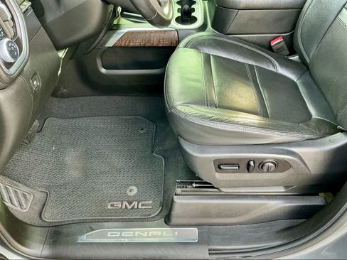 Used 2020 GMC Sierra 1500 Denali w/ Technology Package image 44