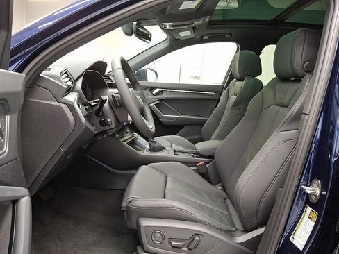 Used 2025 Audi Q3 2.0T Premium w/ Convenience Package image 9