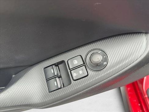 Used 2017 MAZDA MX-5 Miata RF Grand Touring image 19