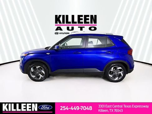Used 2023 Hyundai Venue SEL FWD image 4