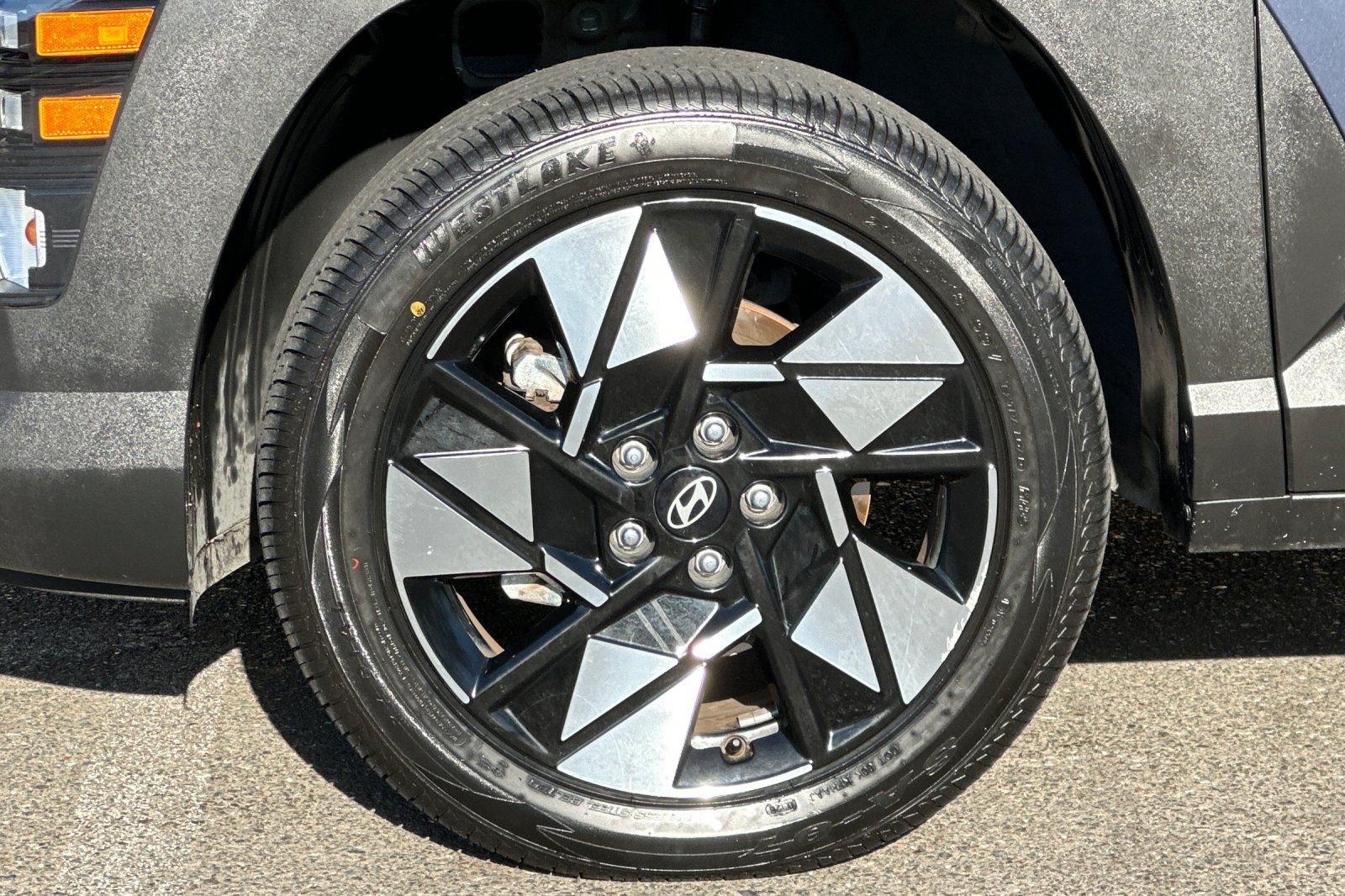 Used 2025 Hyundai Kona SEL AWD/4WD image 24