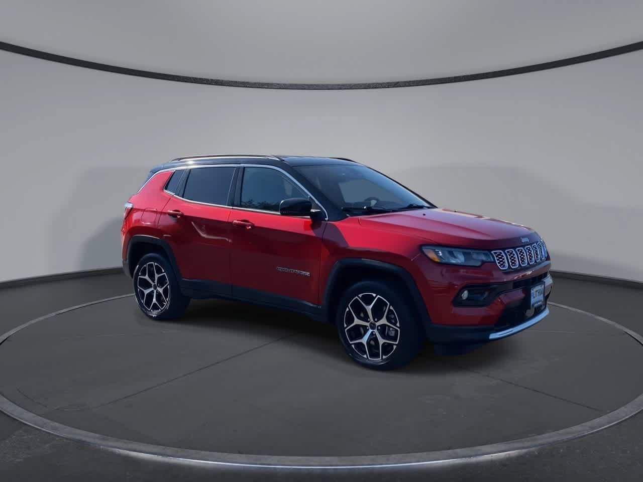 Used 2025 Jeep Compass Limited AWD/4WD image 3