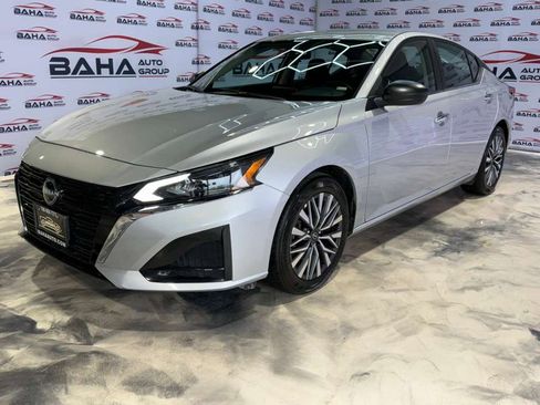 Used 2025 Nissan Altima 2.5 SV image 61