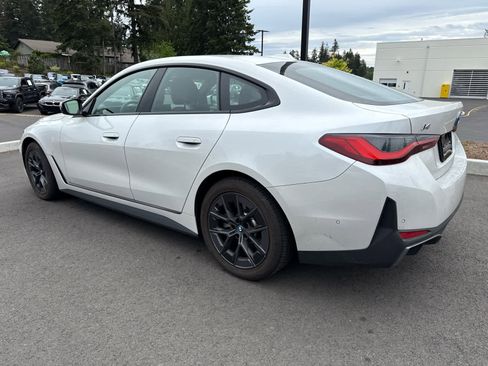 Used 2023 BMW i4 eDrive35 w/ Premium Package RWD image 4
