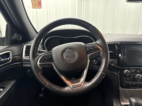 Used 2021 Jeep Grand Cherokee Limited AWD/4WD image 16