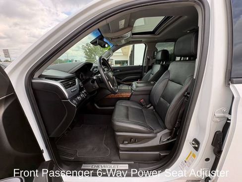 Used 2020 Chevrolet Tahoe Premier w/ RST 6.2L Performance Edition AWD/4WD image 12