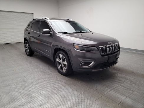 Used 2019 Jeep Cherokee Limited image 13