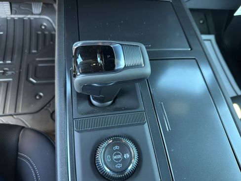 New 2026 GMC Hummer EV 4x4 Crew Cab image 12