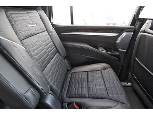 New 2026 Cadillac Escalade Platinum Sport w/ LPO, ONYX Package AWD/4WD image 11