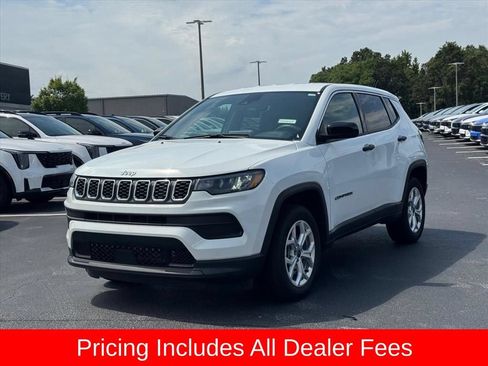 Used 2025 Jeep Compass Sport AWD/4WD image 7