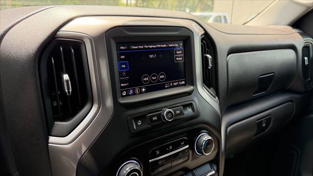Used 2025 Chevrolet Silverado 1500 Custom w/ Turbomax Blackout Package RWD image 29