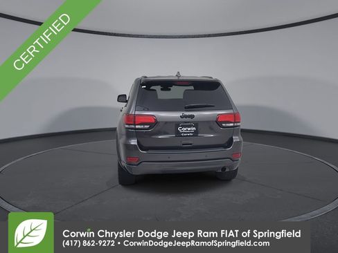 Used 2019 Jeep Grand Cherokee Altitude RWD image 12