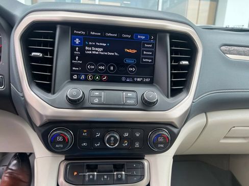 Used 2020 GMC Acadia Denali w/ Trailering Package AWD/4WD image 17