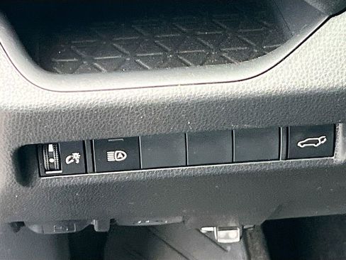 Used 2023 Toyota RAV4 XLE Premium AWD/4WD image 10