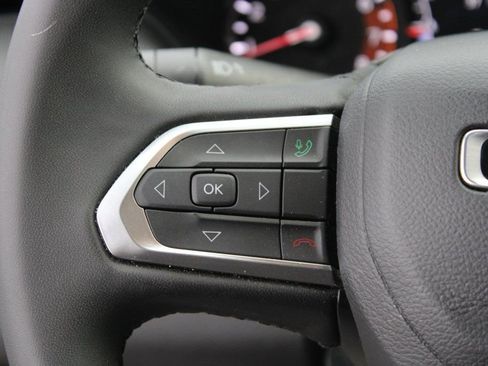 Used 2024 Jeep Compass Latitude w/ Altitude Special Edition image 14