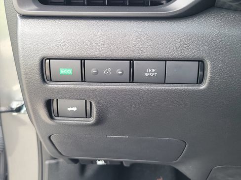 Used 2025 Nissan Sentra S FWD image 18