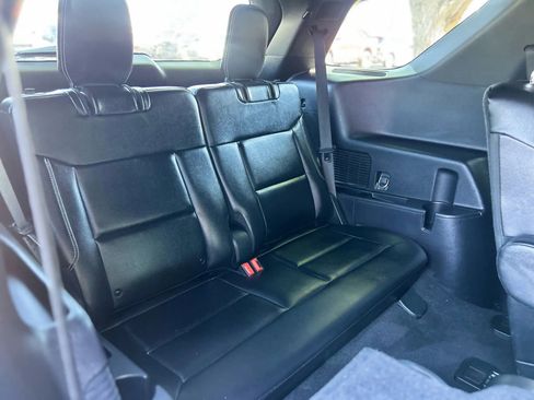 Used 2022 Ford Explorer ST w/ Equipment Group 401A AWD/4WD image 16