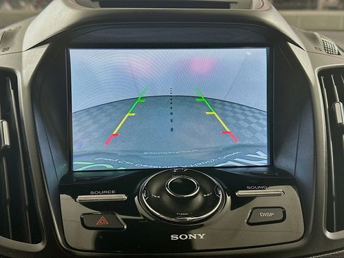 Used 2018 Ford Escape Titanium w/ Ford Safe & Smart Package AWD/4WD image 23