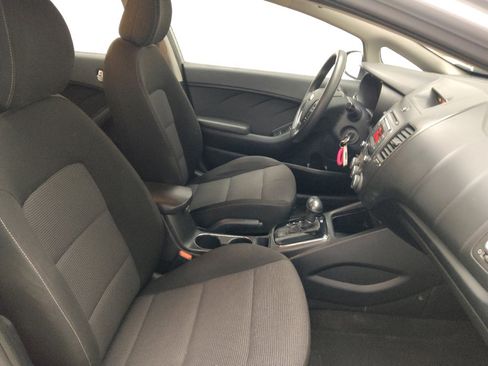 Used 2017 Kia Forte LX FWD image 21