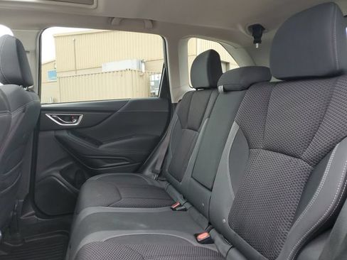 Used 2022 Subaru Forester Premium AWD/4WD image 23