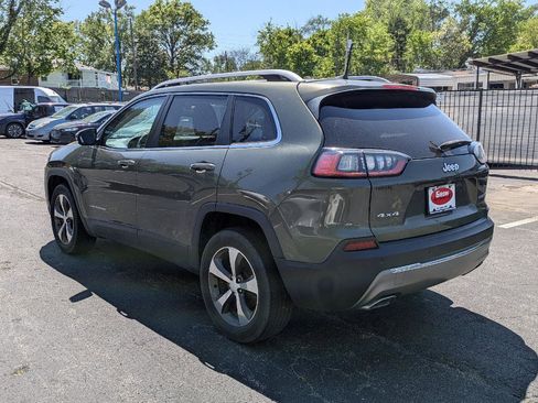 Used 2019 Jeep Cherokee Limited image 4