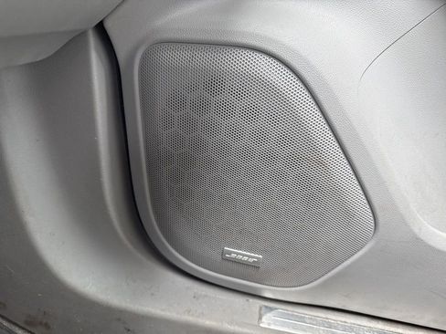 Used 2017 GMC Acadia SLT AWD/4WD image 48