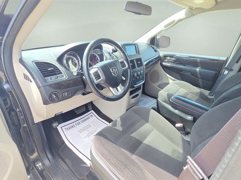 Used 2017 Dodge Grand Caravan SE w/ Power Window Group image 21