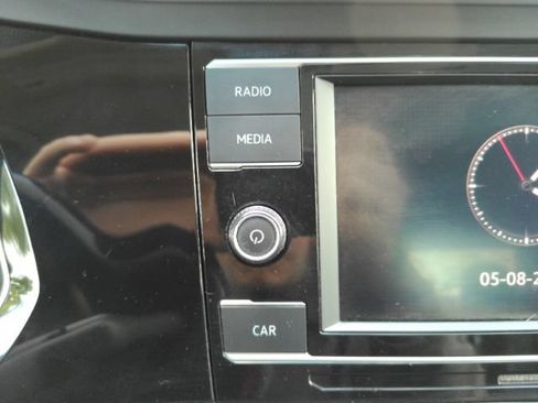 Used 2019 Volkswagen Jetta SE FWD image 40