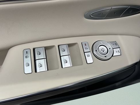 New 2026 Genesis GV70 2.5T Select AWD/4WD image 18