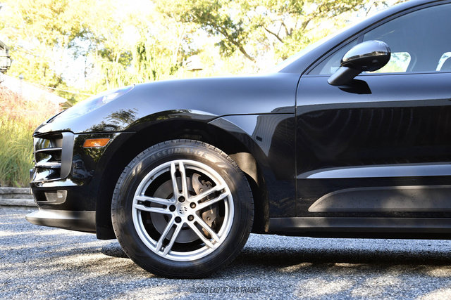Used 2021 Porsche Macan AWD/4WD image 3