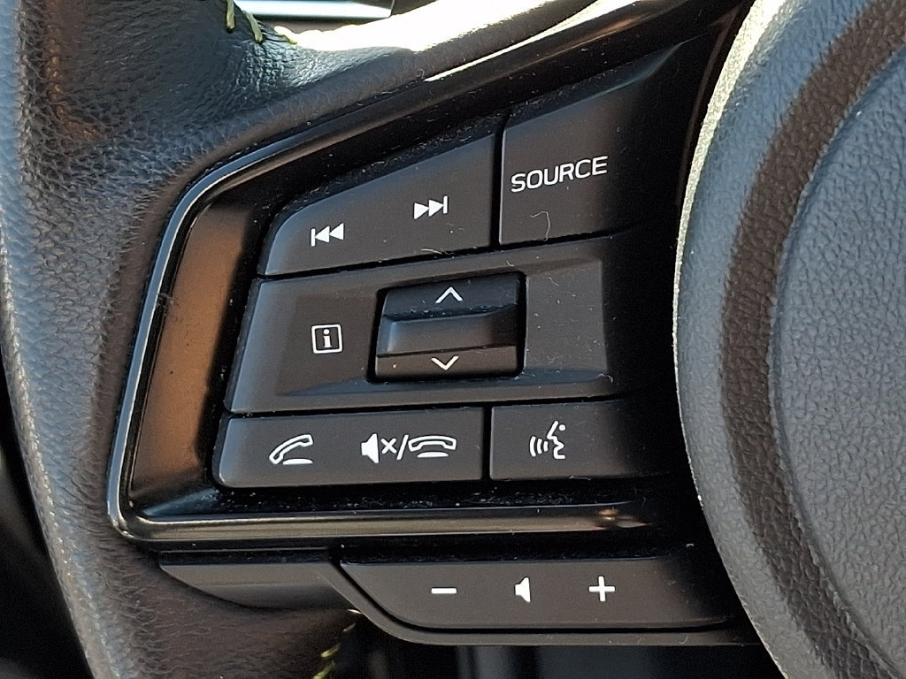 Used 2025 Subaru Outback Onyx Edition AWD/4WD image 21