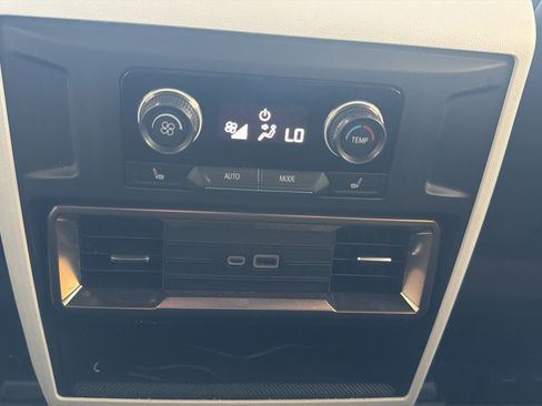 Used 2025 GMC Hummer EV 3X AWD/4WD image 16