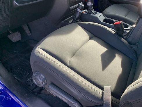 Used 2019 Jeep Wrangler Unlimited Sport S image 18