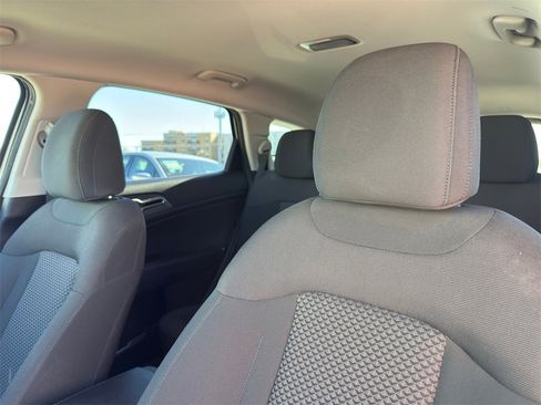 Used 2024 Kia Sportage LX image 11