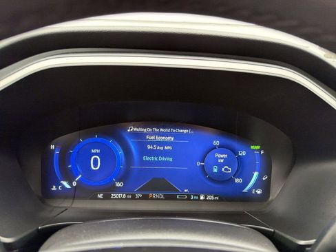 Used 2022 Ford Escape SEL w/ Technology Package image 22