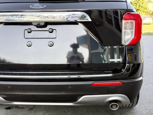 Used 2020 Ford Explorer Limited RWD image 12