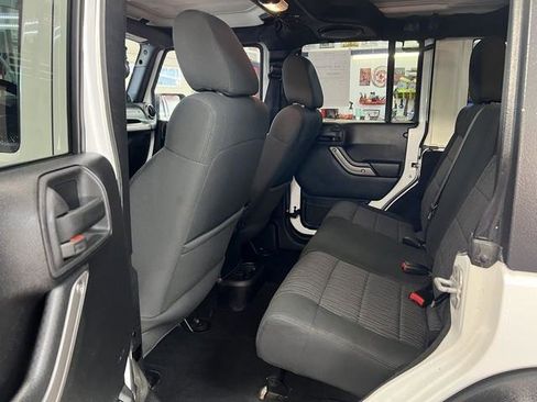 Used 2012 Jeep Wrangler Unlimited Sport AWD/4WD image 8