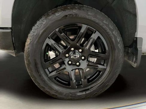 Used 2025 Chevrolet Silverado 1500 Custom Trail Boss w/ LPO, Dark Essentials Package AWD/4WD image 89