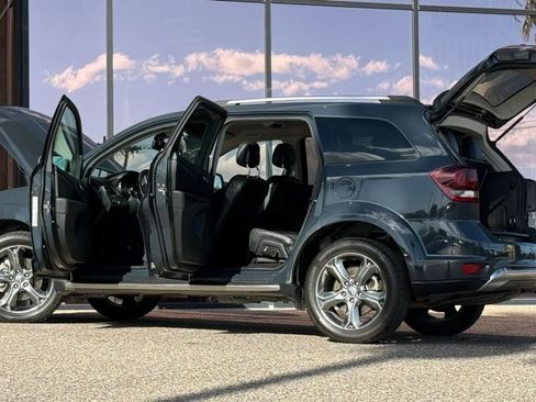 Used 2017 Dodge Journey Crossroad image 29