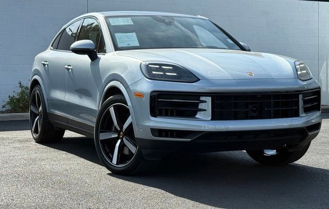 Used 2025 Porsche Cayenne Coupe AWD/4WD image 7